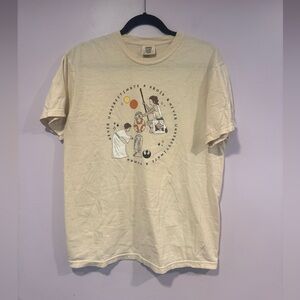 Star Wars never underestimate‎ a droid or woman cream tshirt